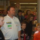 Foto: Dartdemonstratie met Raymond van Barneveld (128)