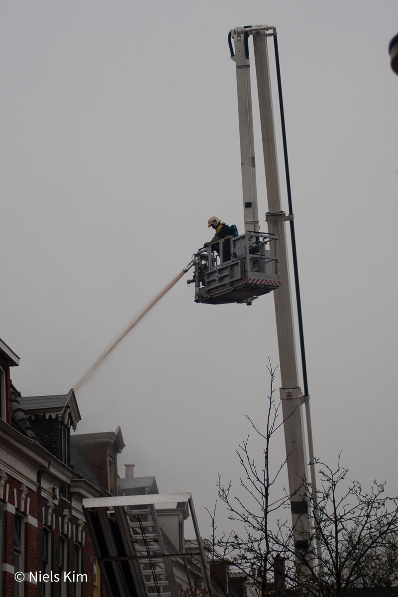 Foto: Woningbrand Leeuwarderstraat, Groningen (99)